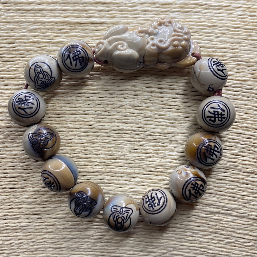 Asian theme stretchy beads bracelet Buddha